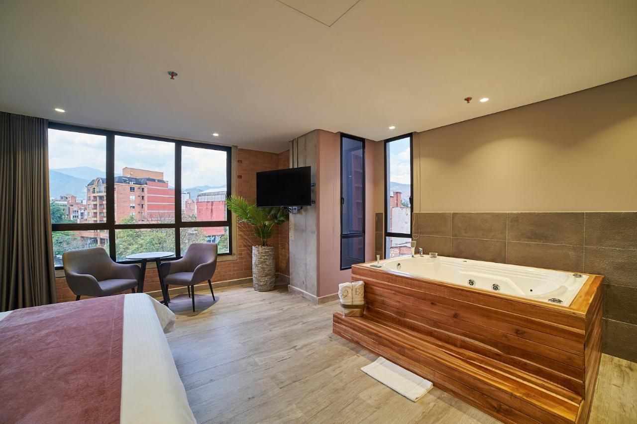 Eutopiq Hotel Medellin Bagian luar foto