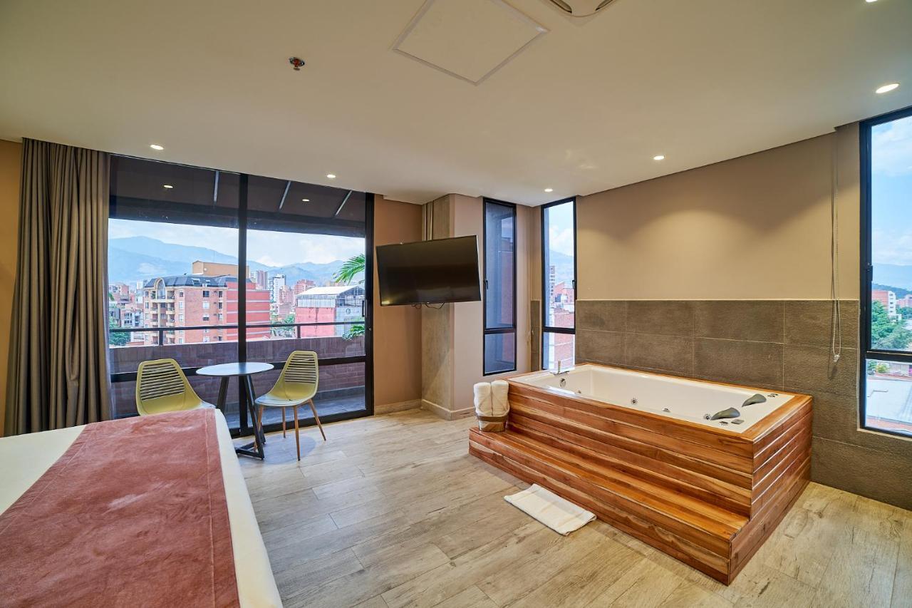 Eutopiq Hotel Medellin Bagian luar foto