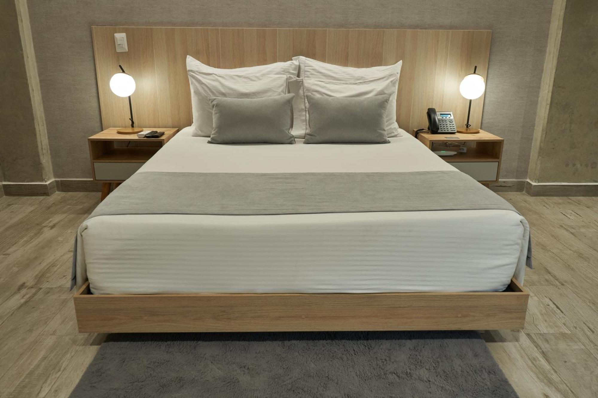 Eutopiq Hotel Medellin Bagian luar foto